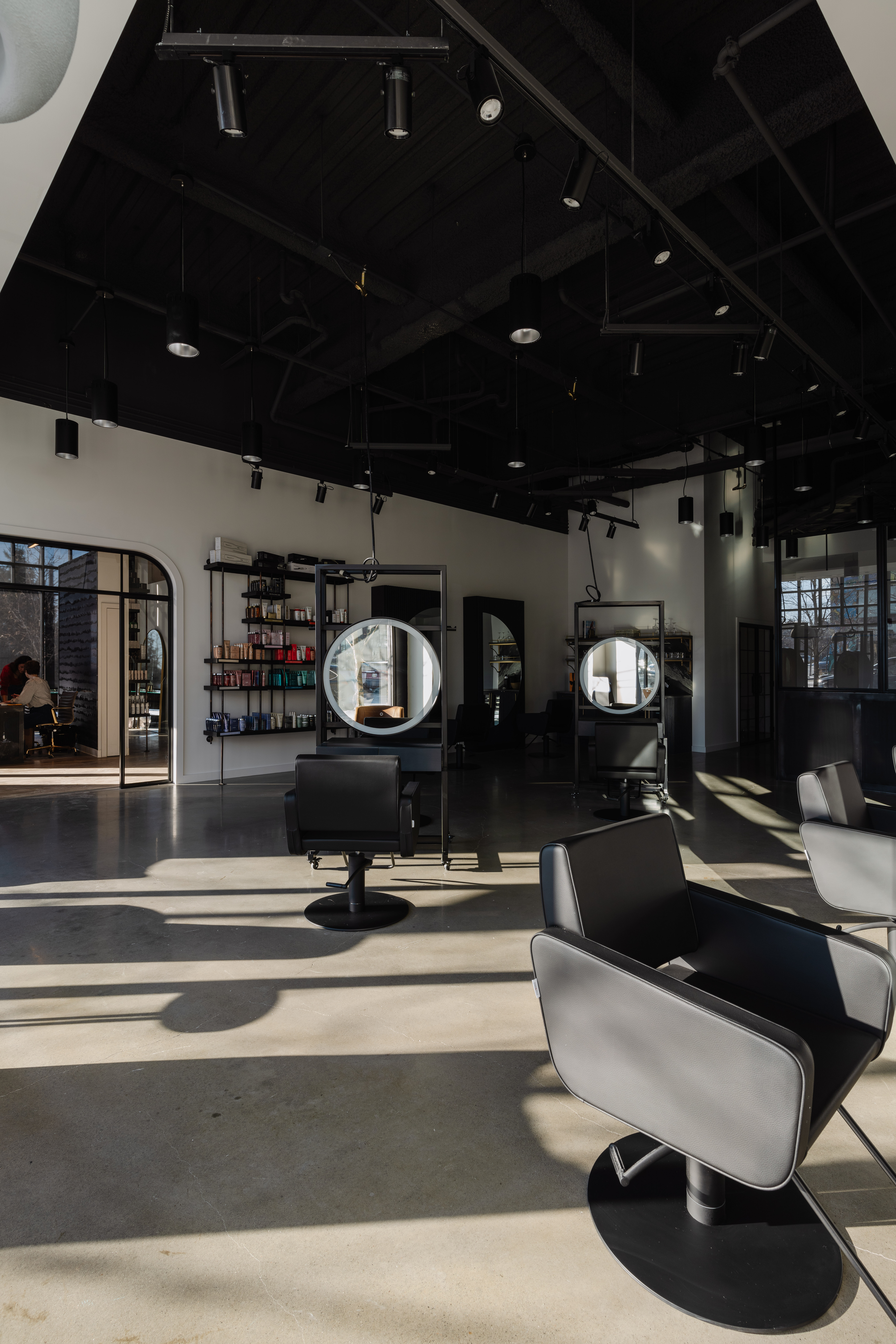 Andrews Atelier gallery image 36